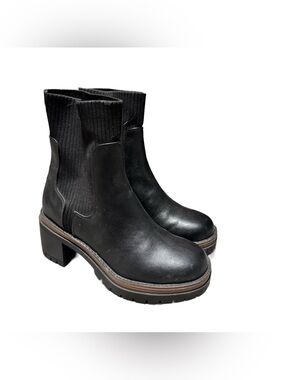 Mia Gretta Lug Ankle Boot Women's 9 Black Leather Heeled Pull On Chelsea NWT